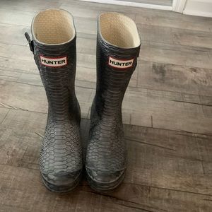 Snakeskin womens size 7 hunter boots